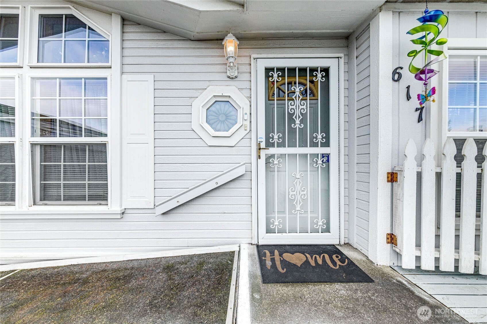 617 N 7th Avenue , Sequim, WA 98382