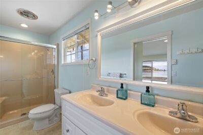 1834 Day Island Blvd W, University Place, WA 98466 - Photo 16
