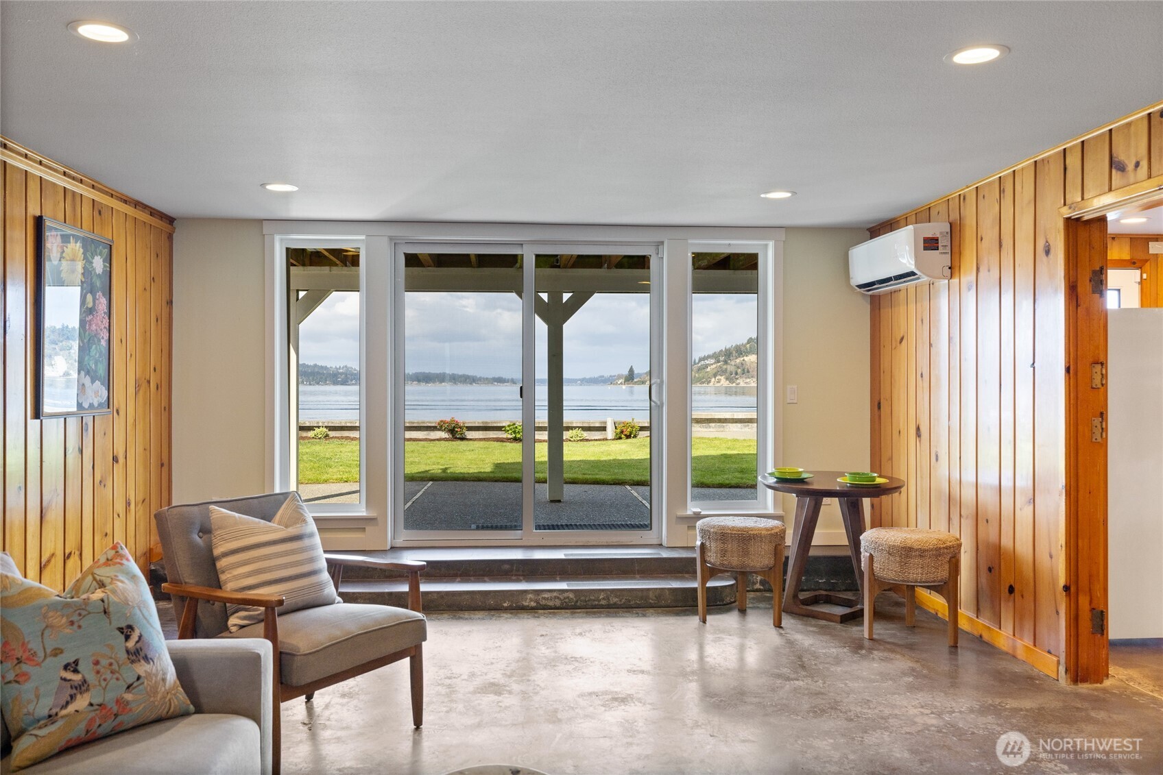 1834 Day Island Blvd W, University Place, WA 98466