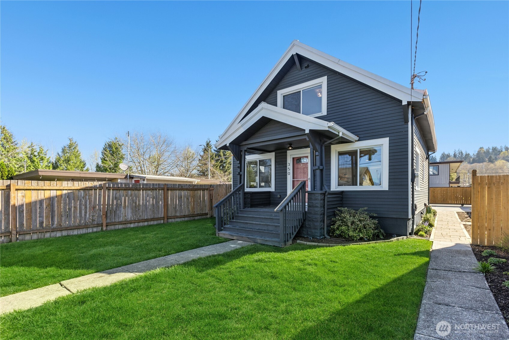 350 Meadow Avenue N, Renton, WA 98057