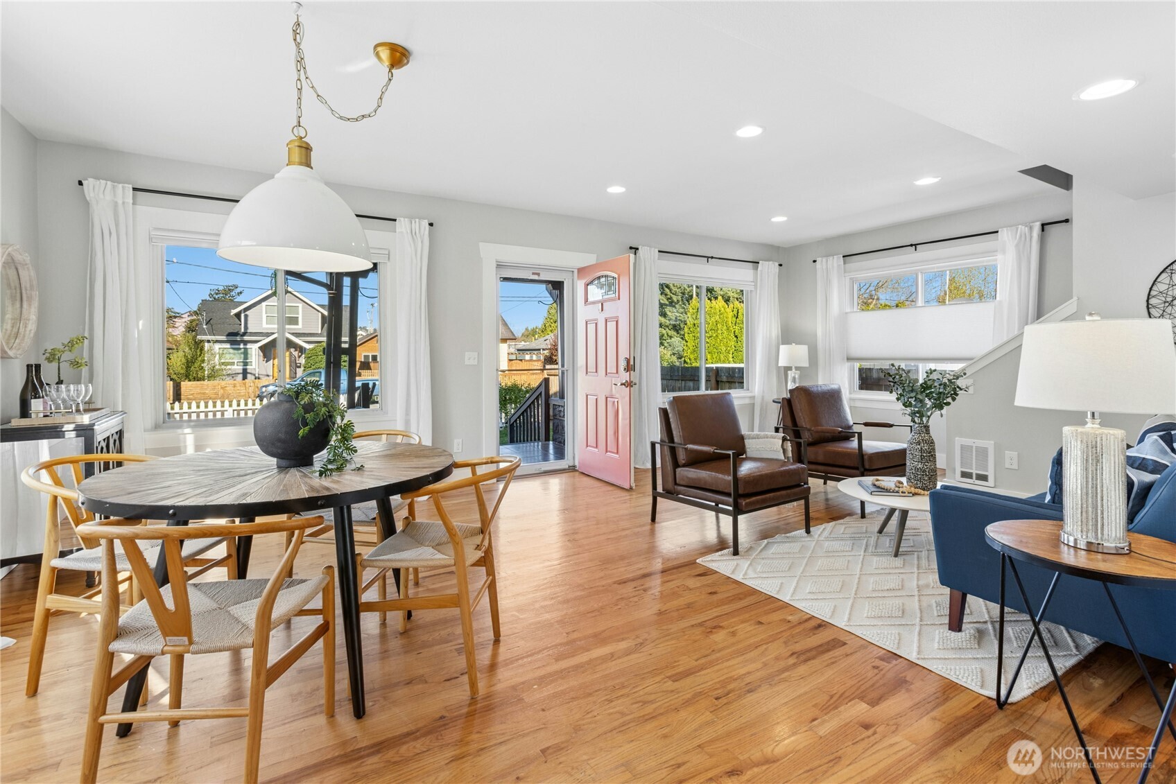 350 Meadow Avenue N, Renton, WA 98057