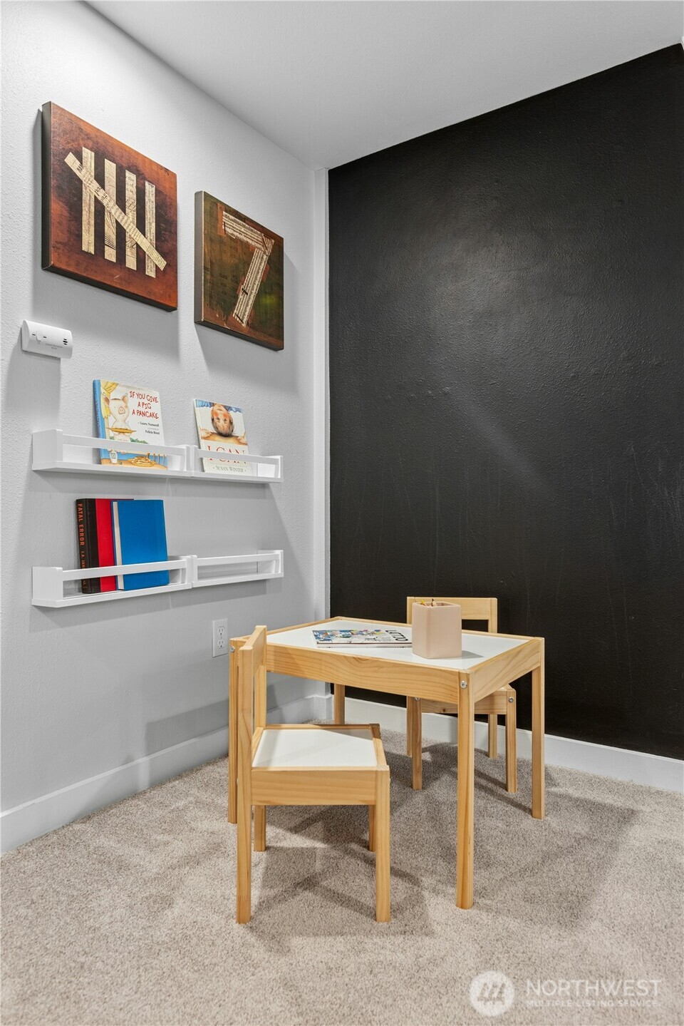 350 Meadow Avenue N, Renton, WA 98057