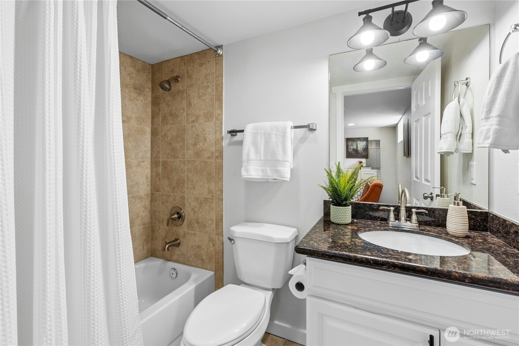 350 Meadow Avenue N, Renton, WA 98057