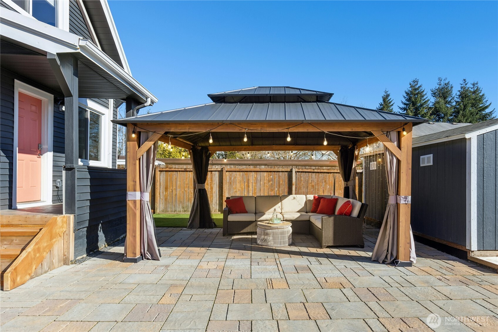 350 Meadow Avenue N, Renton, WA 98057