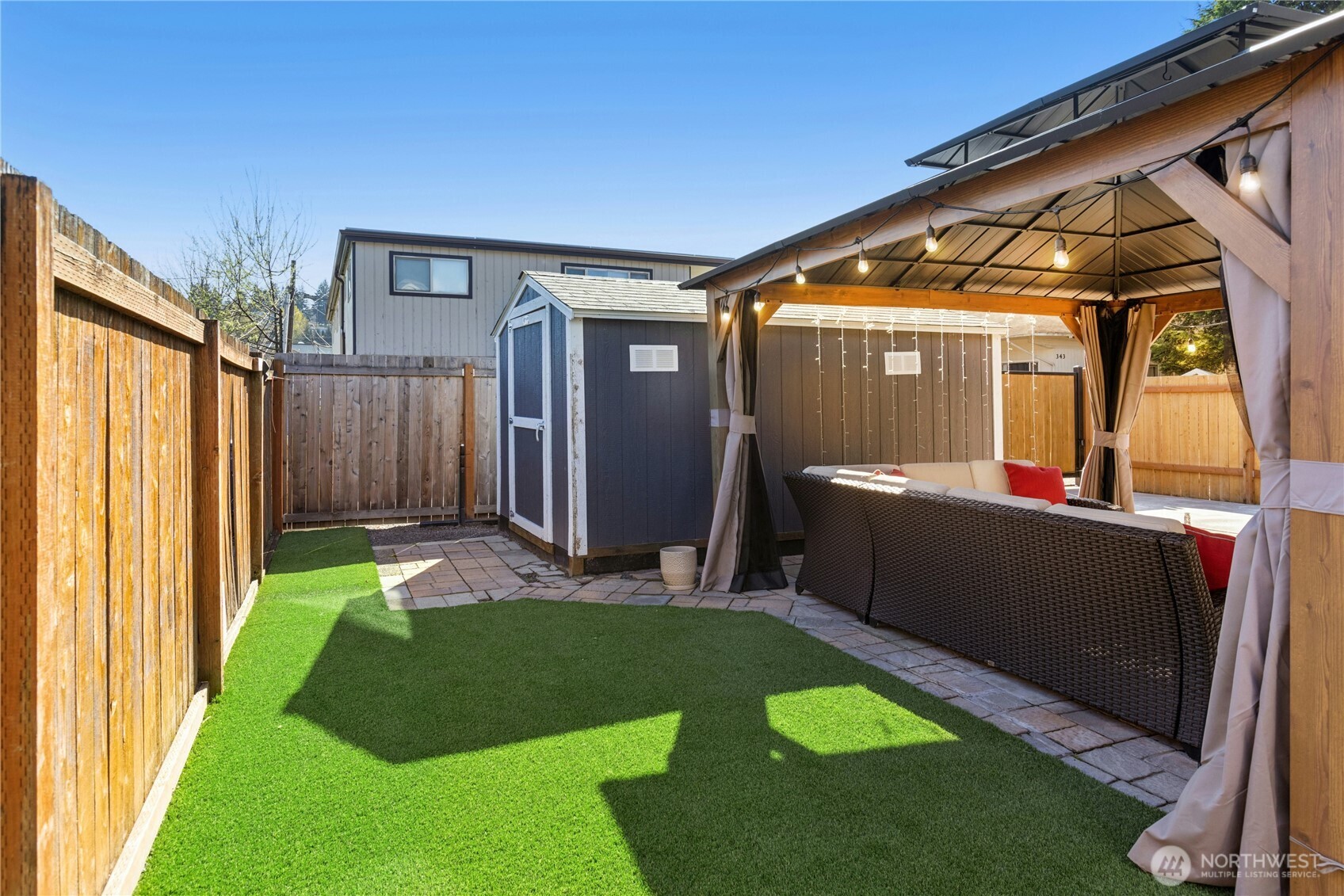 350 Meadow Avenue N, Renton, WA 98057