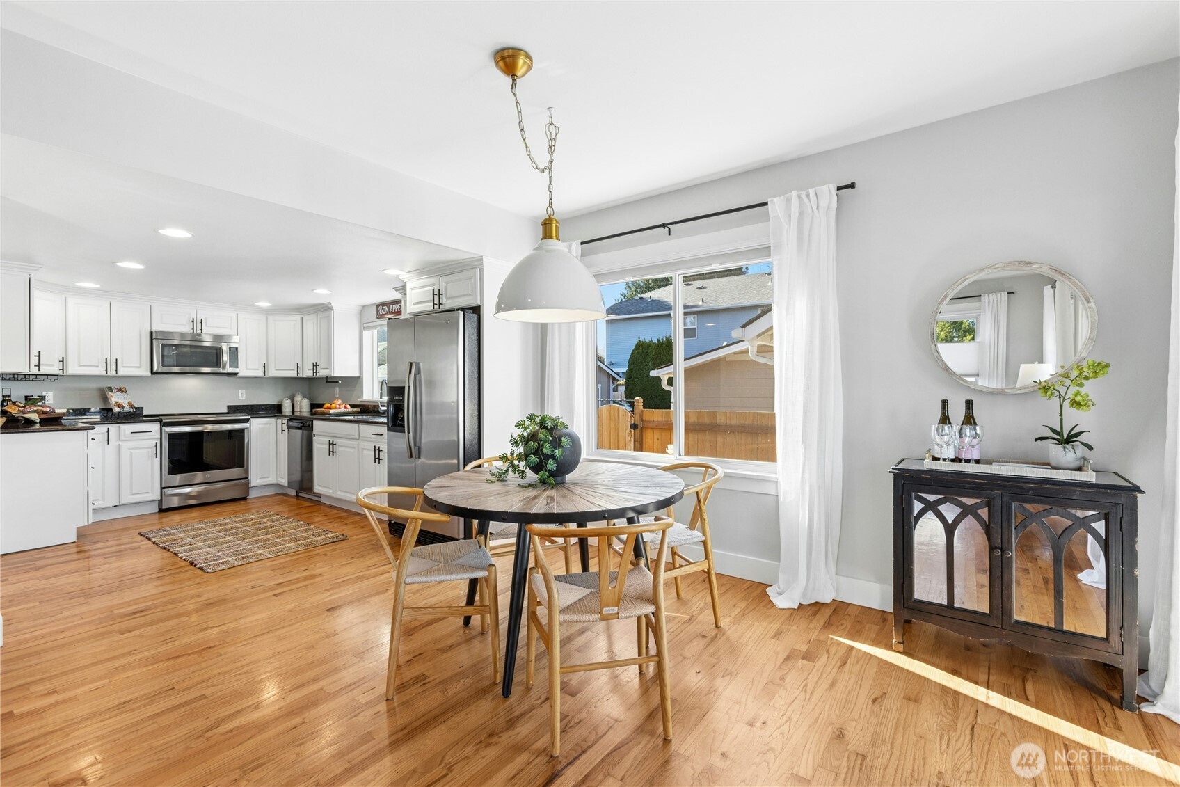 350 Meadow Avenue N, Renton, WA 98057