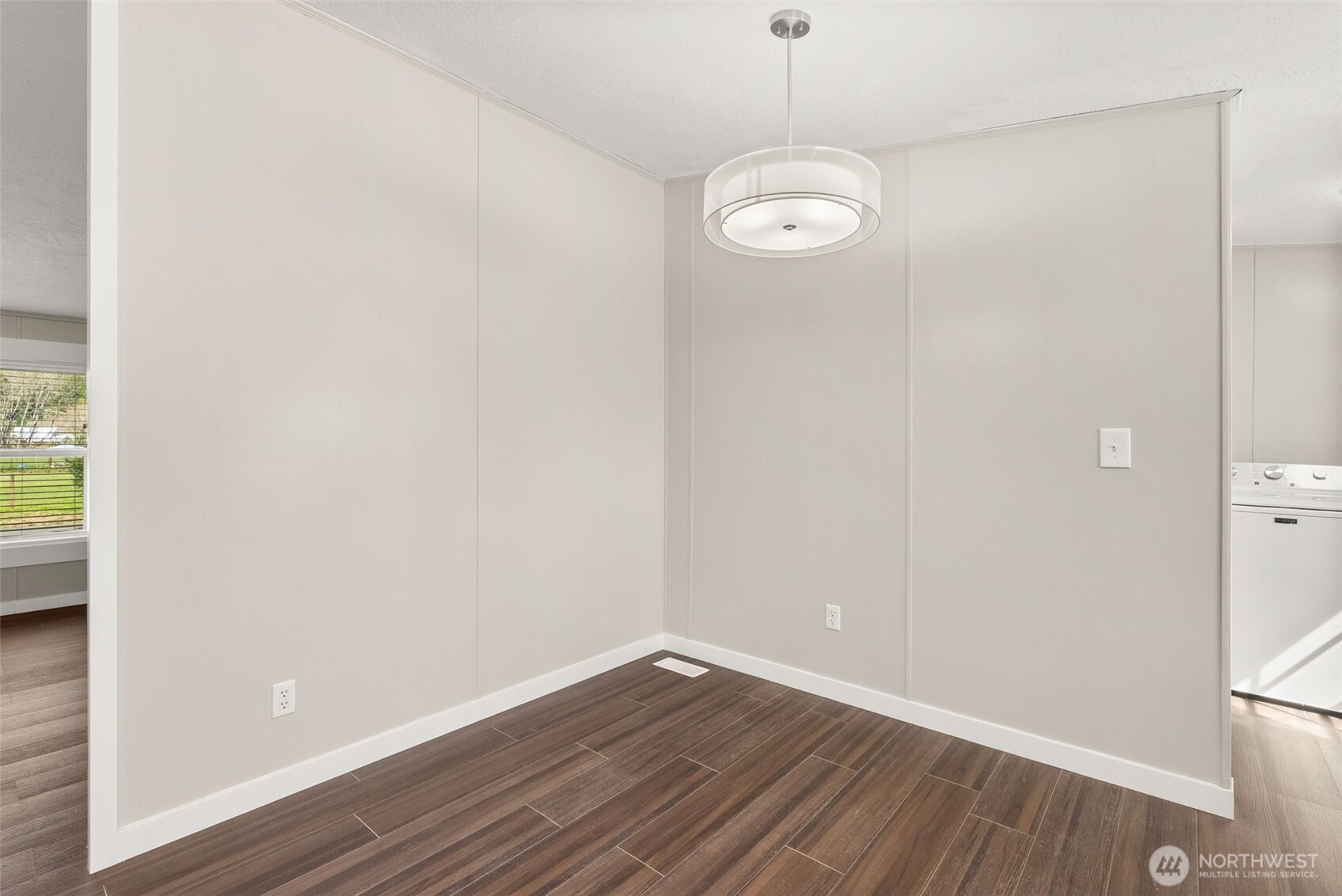 155 Camp One Road , Raymond, WA 98577