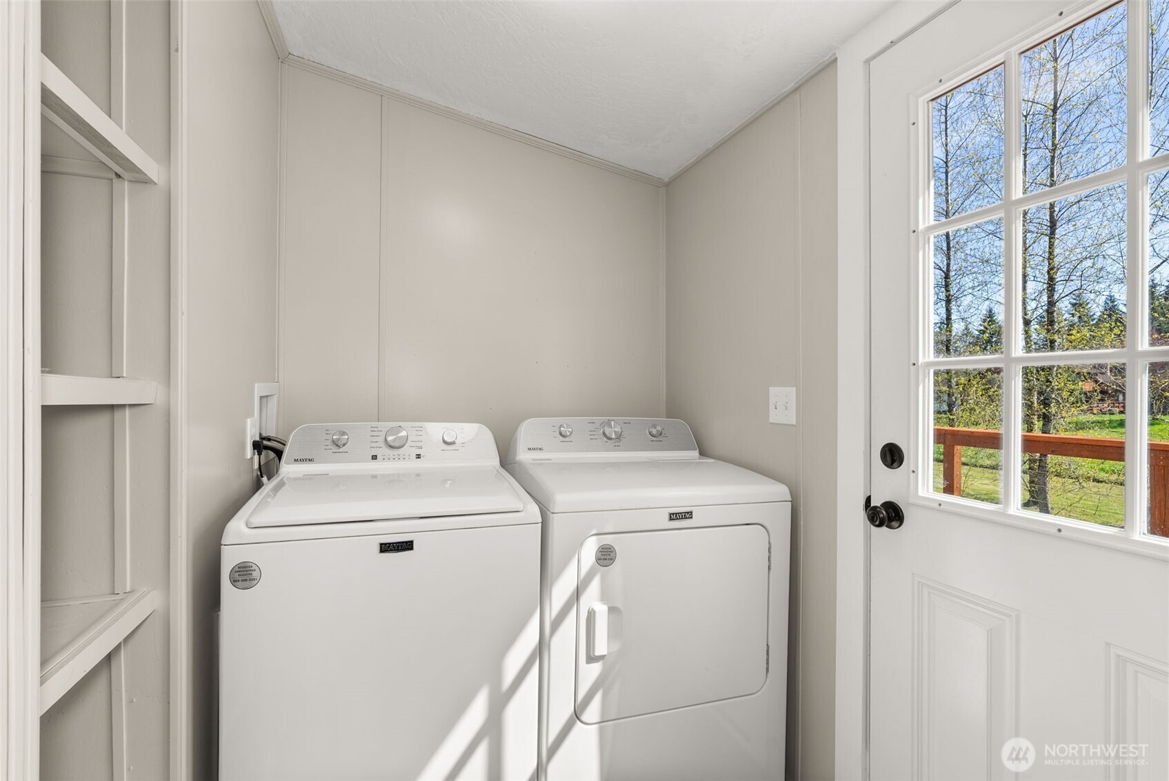 155 Camp One Road , Raymond, WA 98577