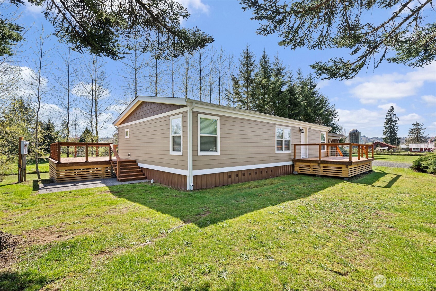 155 Camp One Road , Raymond, WA 98577