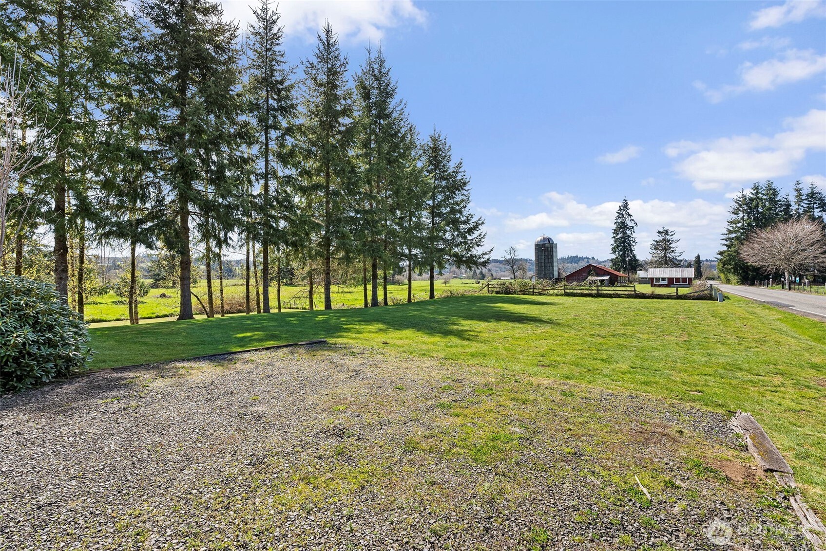 155 Camp One Road , Raymond, WA 98577