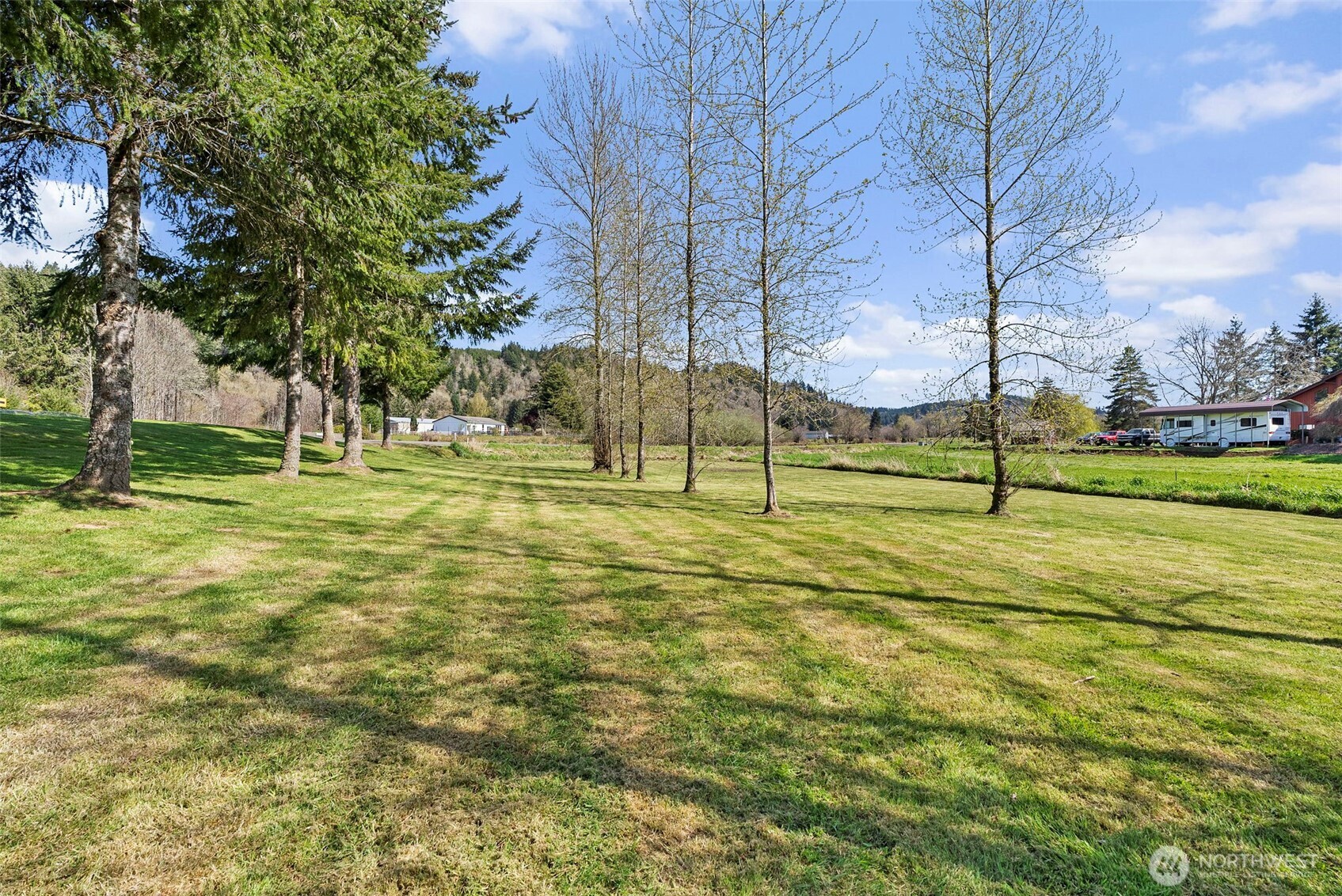 155 Camp One Road , Raymond, WA 98577