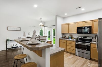 18551 E 96th Avenue , Puyallup, WA 98375-6330 - Photo 11