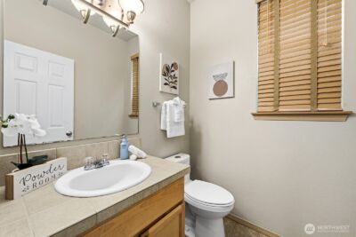 18551 E 96th Avenue , Puyallup, WA 98375-6330 - Photo 14