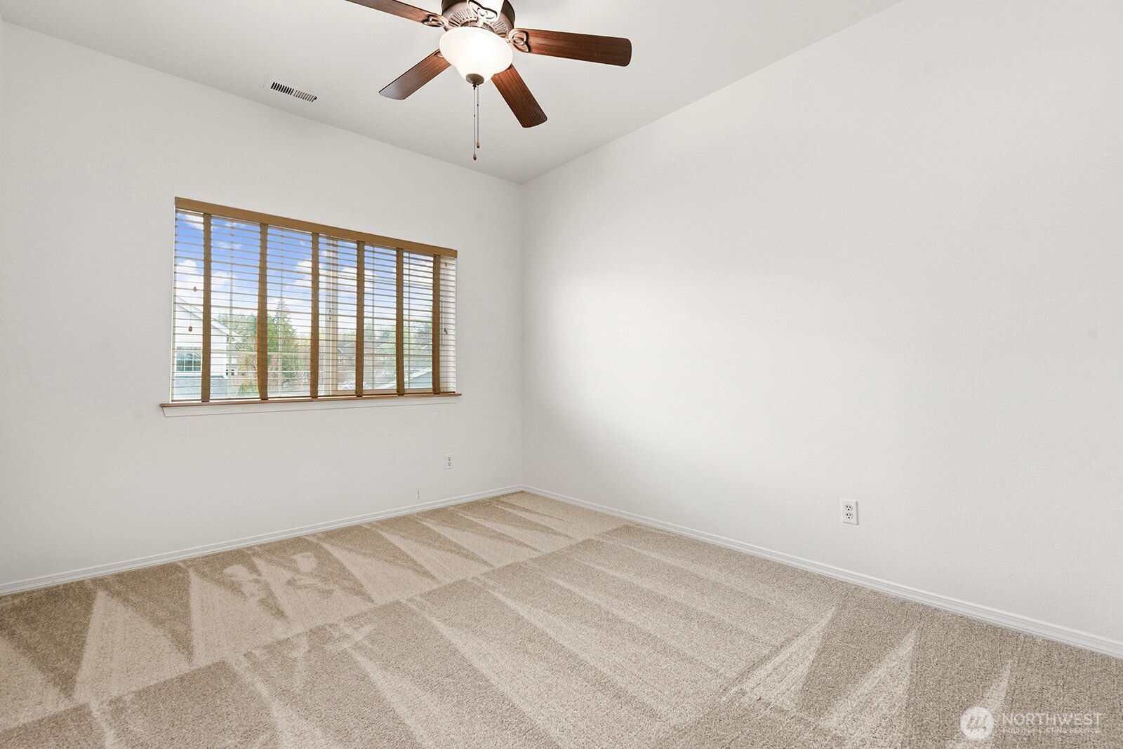 18551 E 96th Avenue , Puyallup, WA 98375-6330