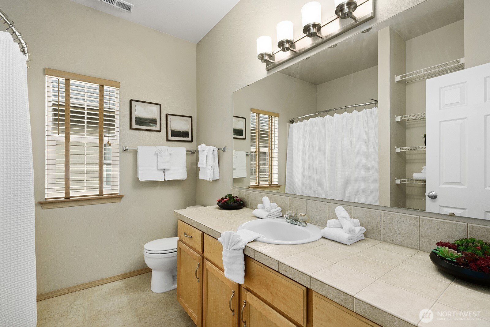 18551 E 96th Avenue , Puyallup, WA 98375-6330