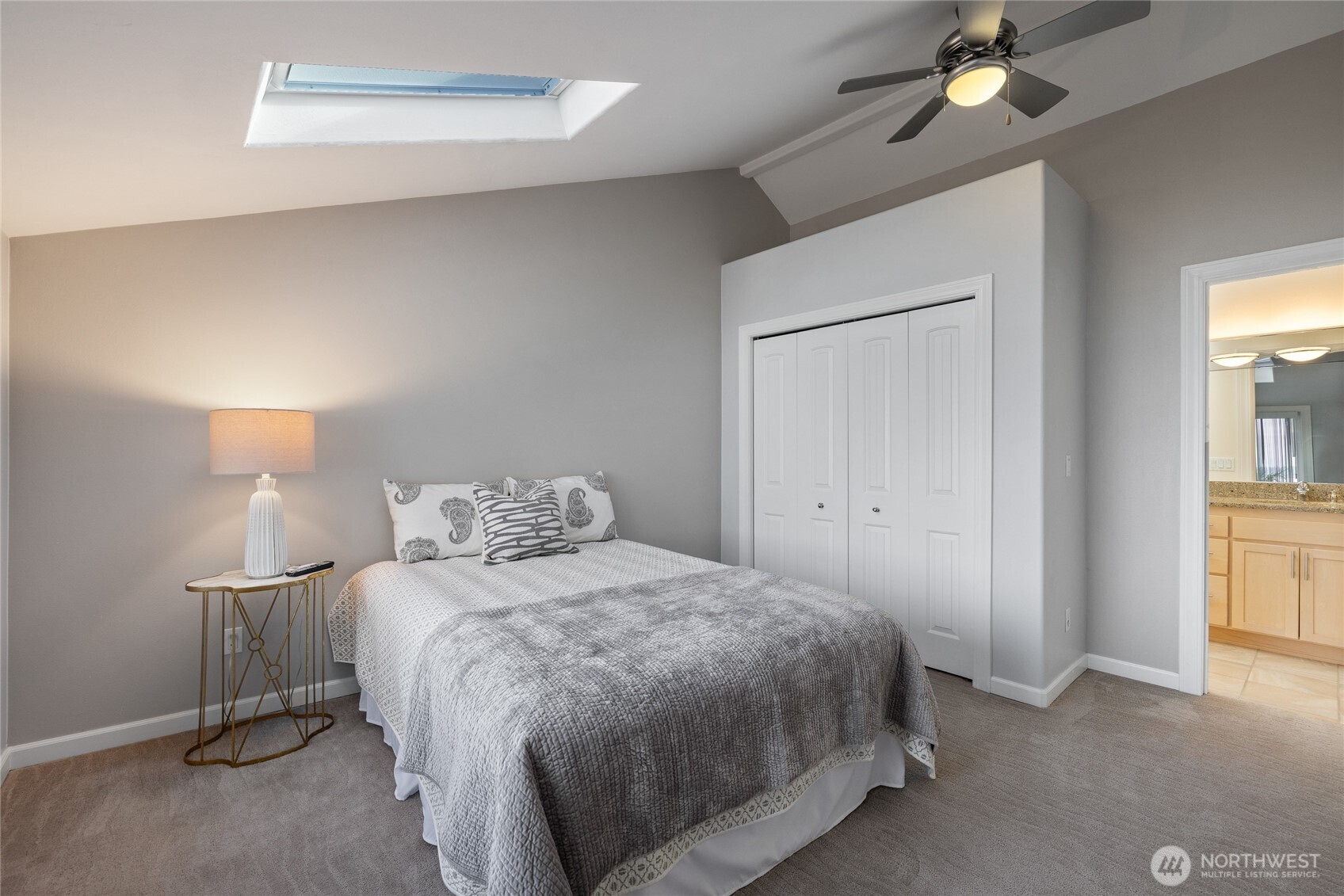 1838 Day Island Boulevard W, University Place, WA 98466