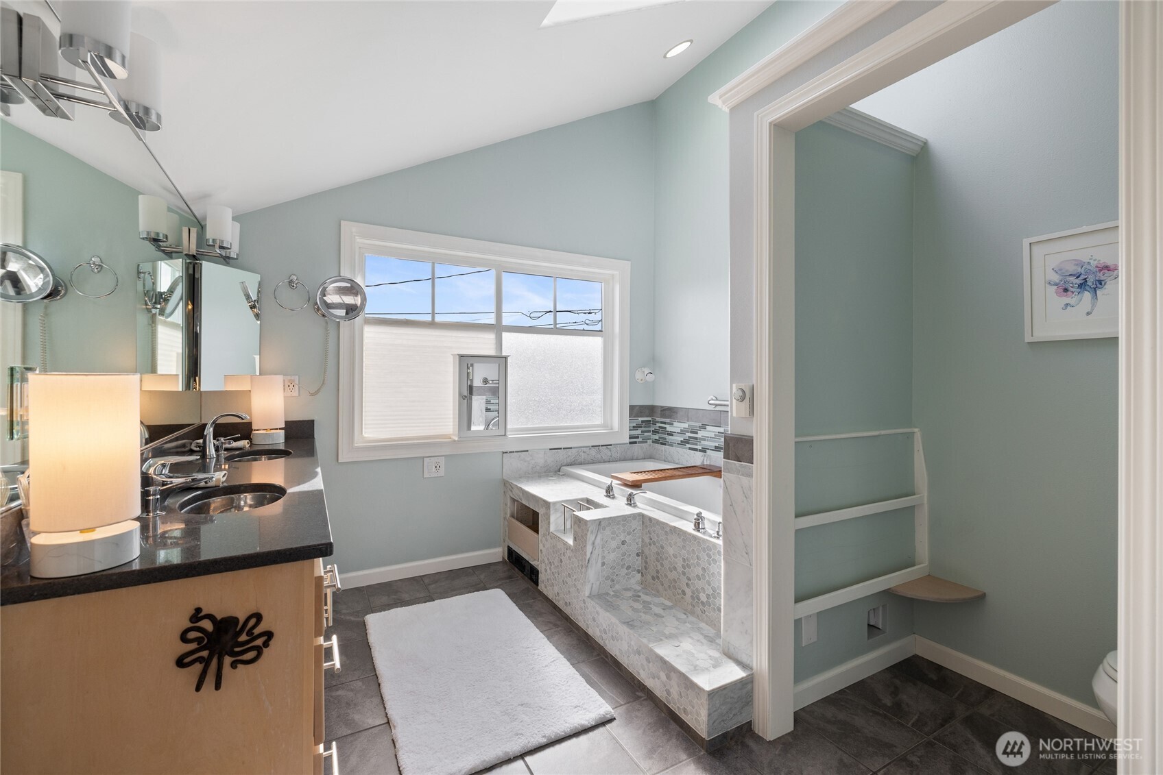 1838 Day Island Boulevard W, University Place, WA 98466