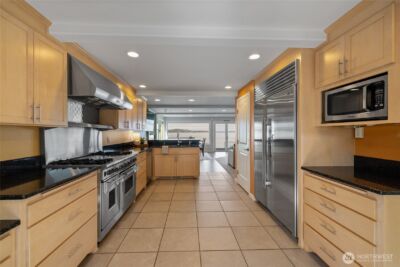 1838 Day Island Boulevard W, University Place, WA 98466 - Photo 10
