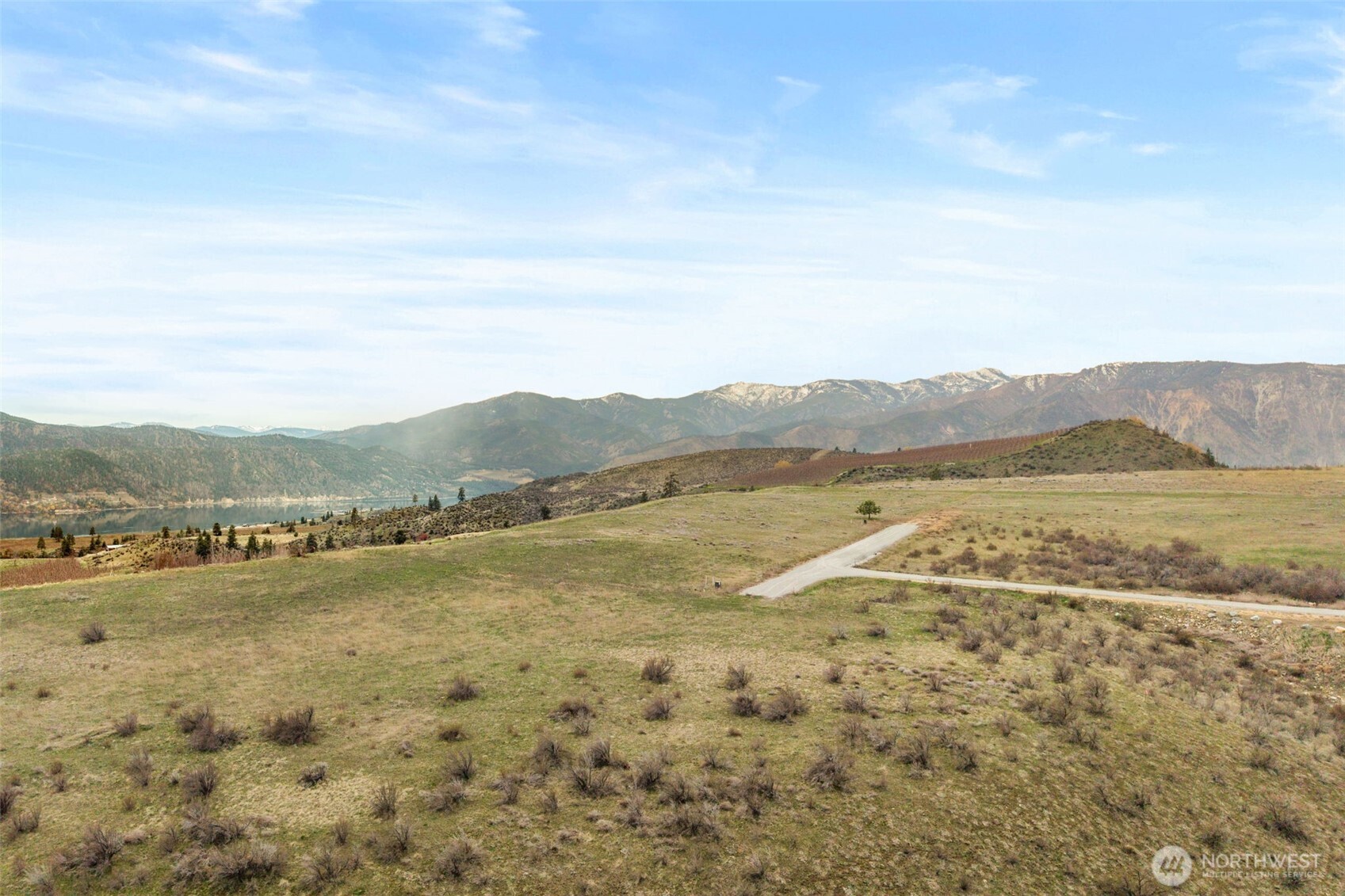 325 Rancho Perri Lane , Manson, WA 98831