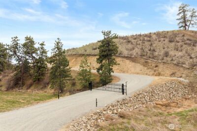 331 Rancho Perri Lane , Manson, WA 98831