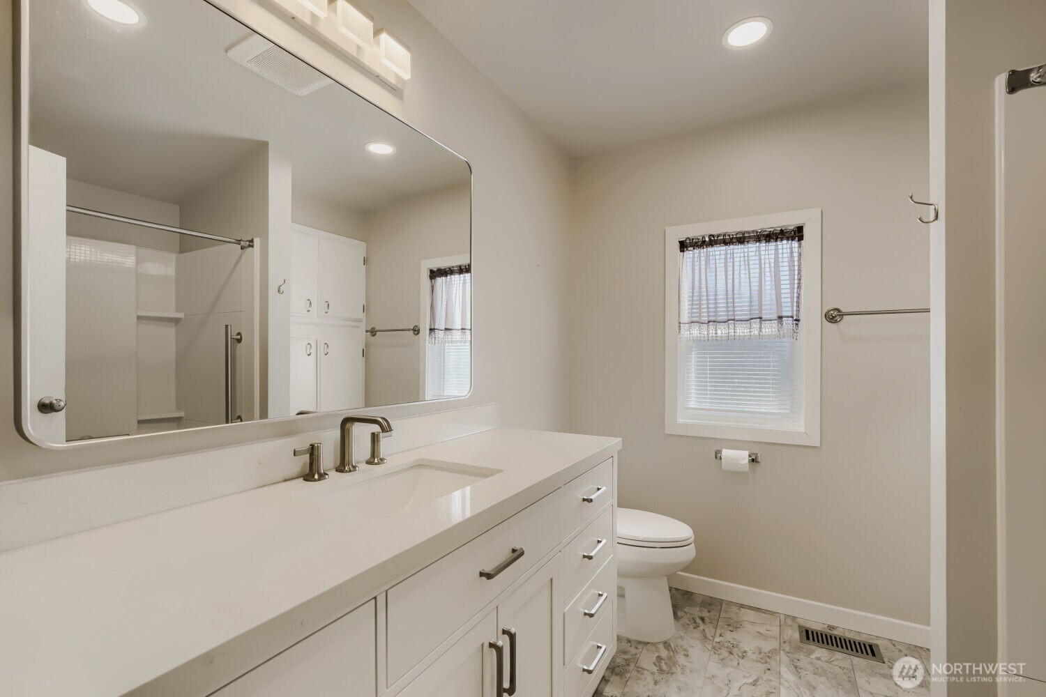 3611 I Street NE #16, Auburn, WA 98002