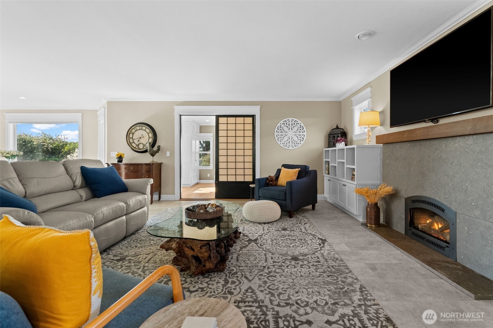 1607 Nisqually Street , Steilacoom, WA 98388