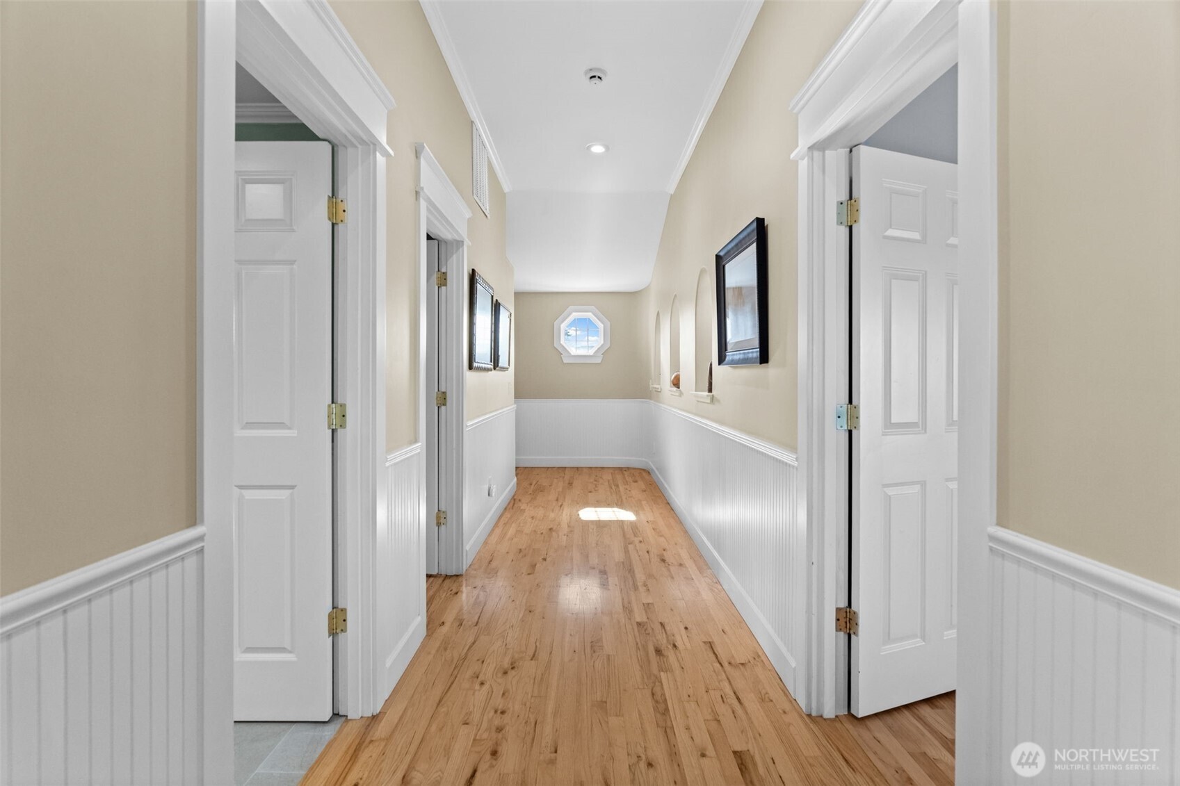 1607 Nisqually Street , Steilacoom, WA 98388