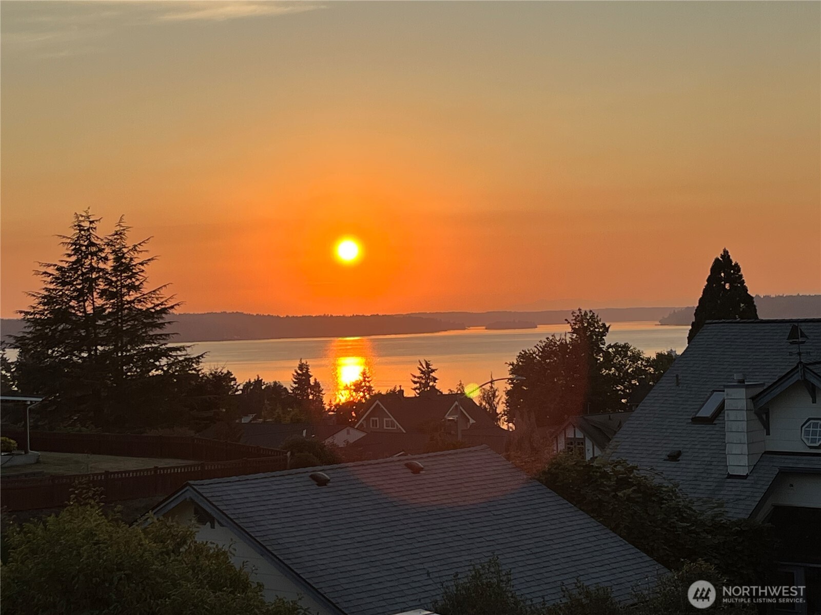 1607 Nisqually Street , Steilacoom, WA 98388