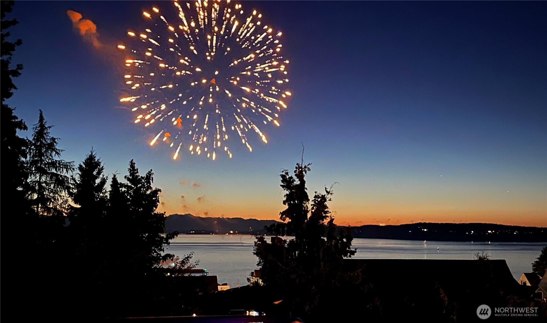 1607 Nisqually Street , Steilacoom, WA 98388