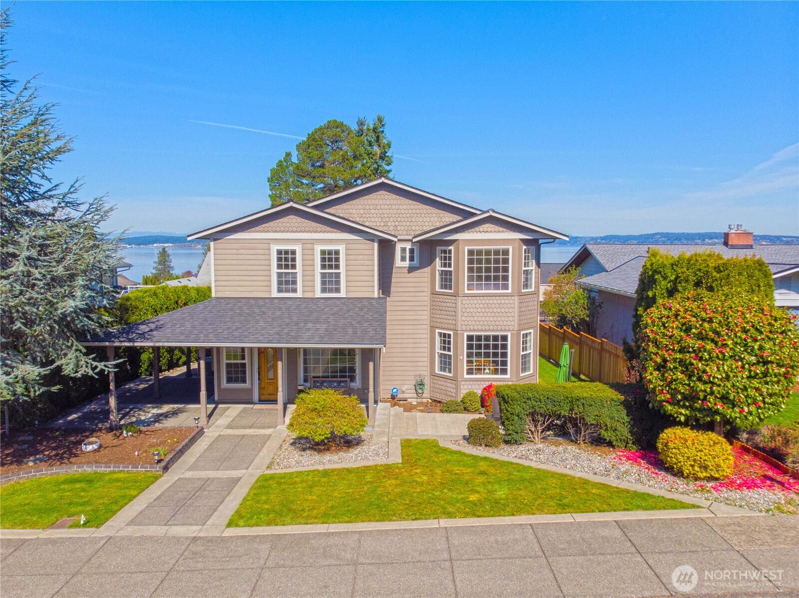 1607 Nisqually Street , Steilacoom, WA 98388