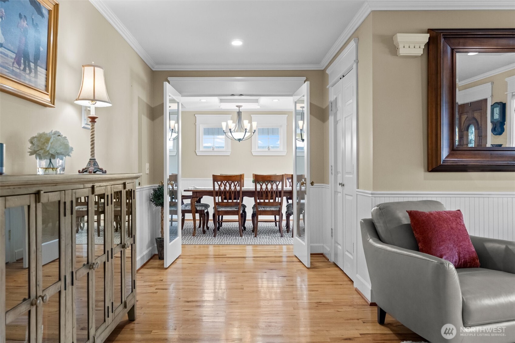 1607 Nisqually Street , Steilacoom, WA 98388