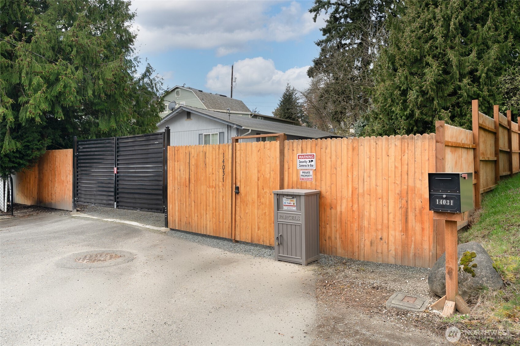 14031 33rd Place S, Tukwila, WA 98168-6017