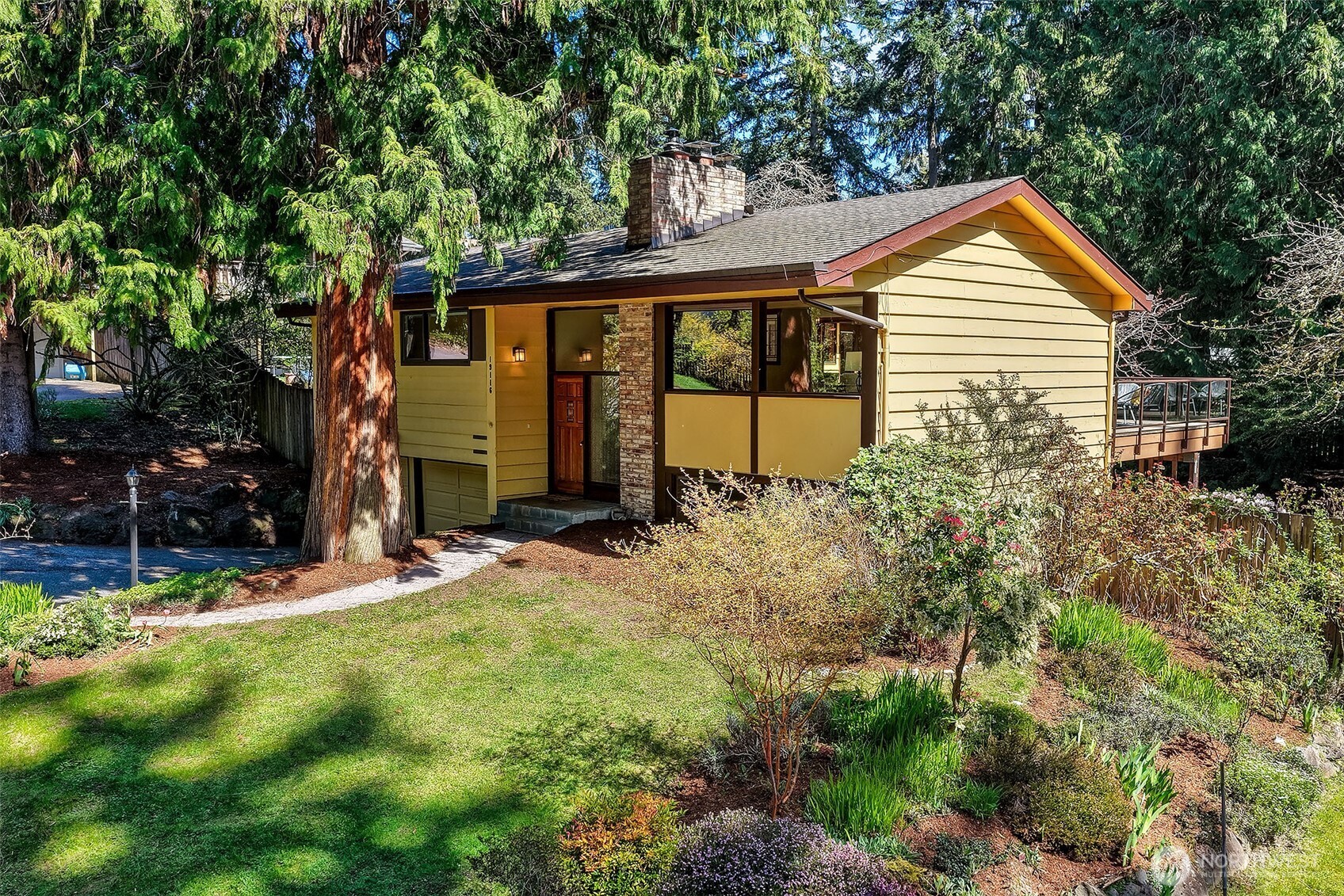 19116 17th Avenue NW, Shoreline, WA 98177