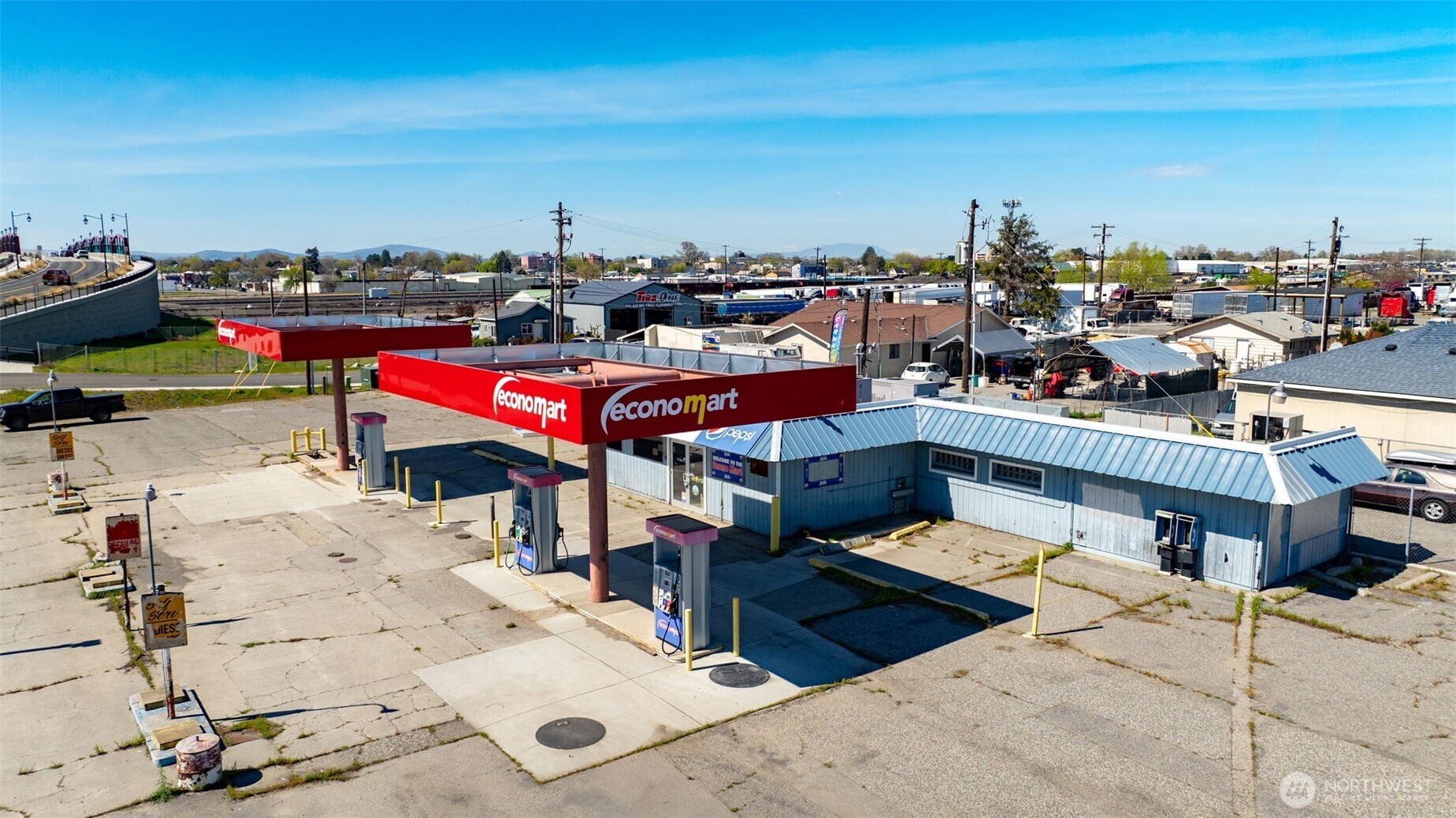 1211 E Lewis Street , Pasco, WA 99301-4306