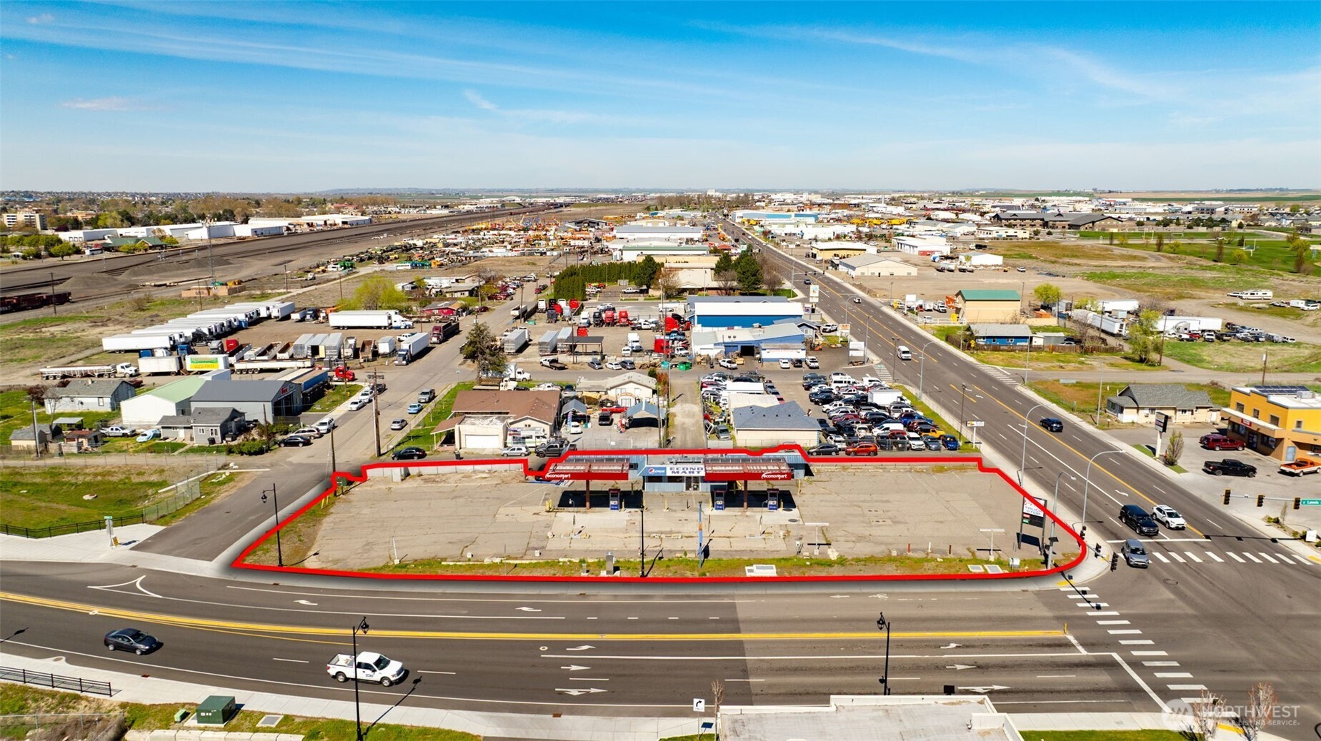 1211 E Lewis Street , Pasco, WA 99301-4306