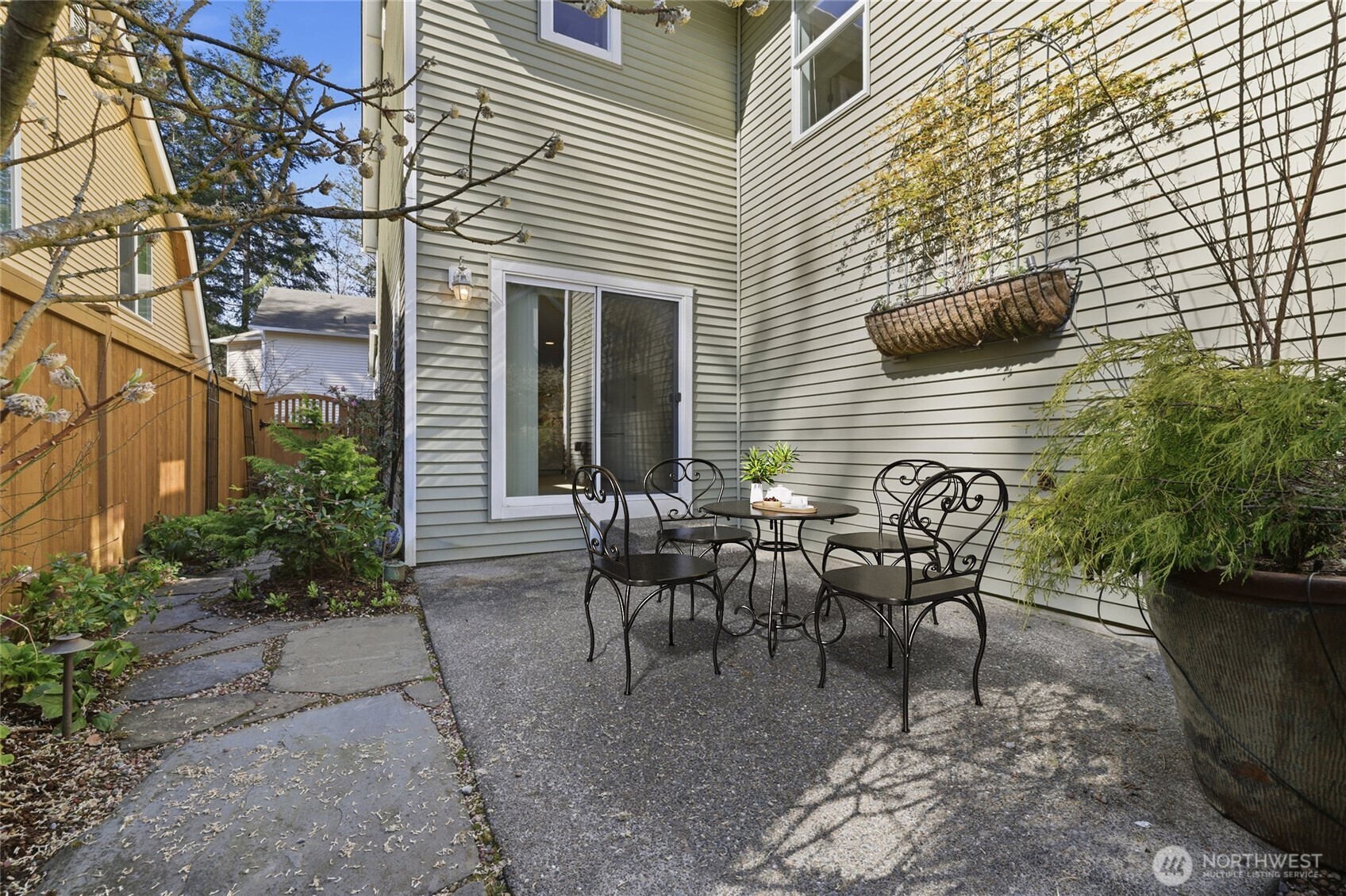 36703 SE Gravenstein Court , Snoqualmie, WA 98065
