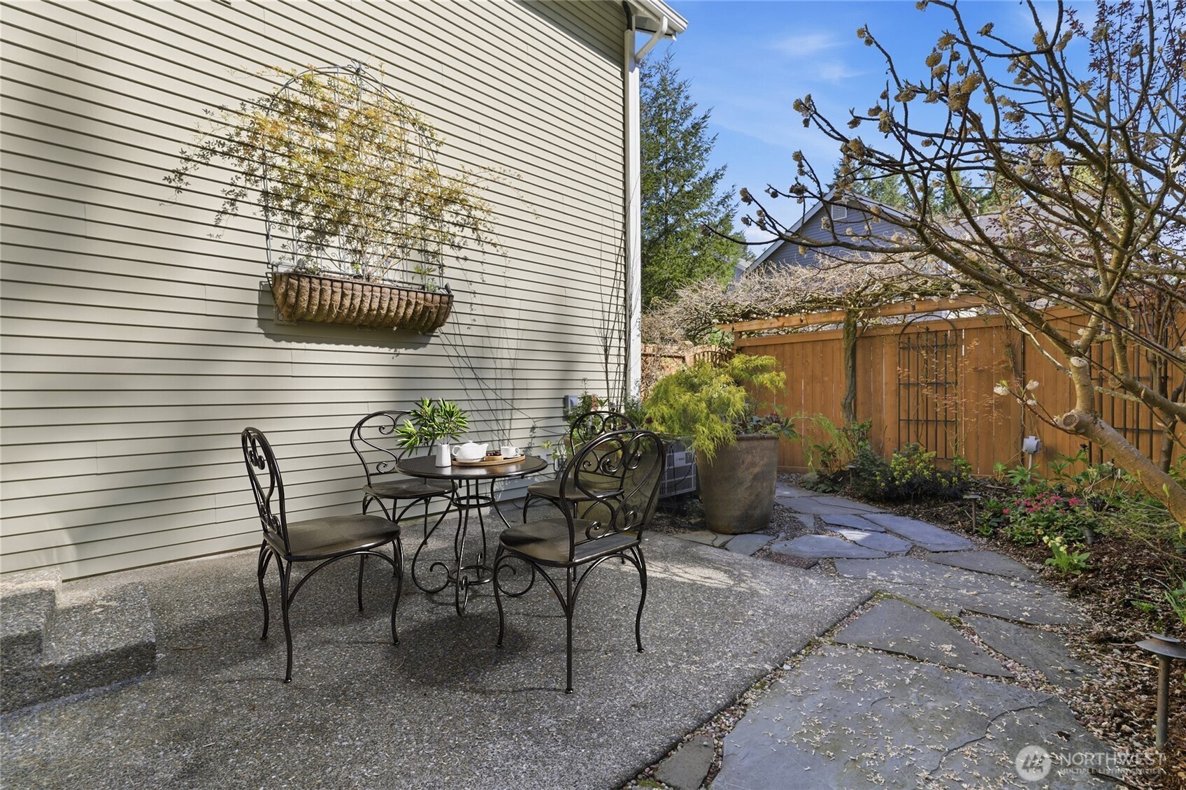 36703 SE Gravenstein Court , Snoqualmie, WA 98065