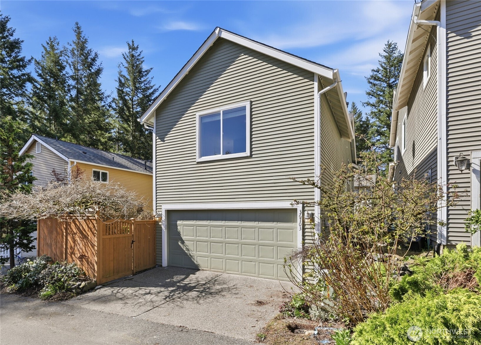 36703 SE Gravenstein Court , Snoqualmie, WA 98065