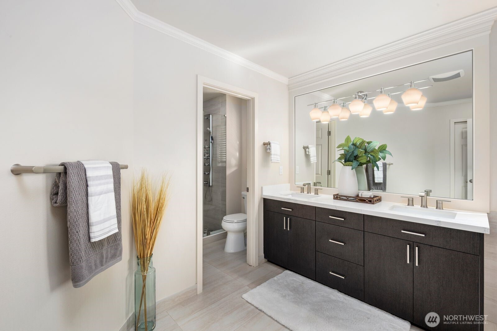 2045 32nd Avenue NE, Issaquah, WA 98029