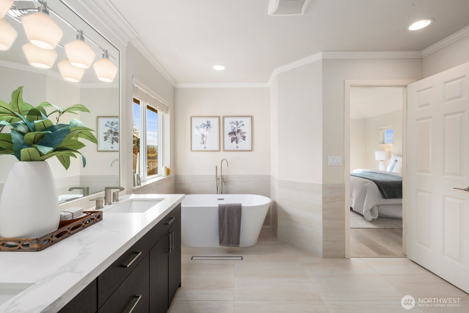 2045 32nd Avenue NE, Issaquah, WA 98029