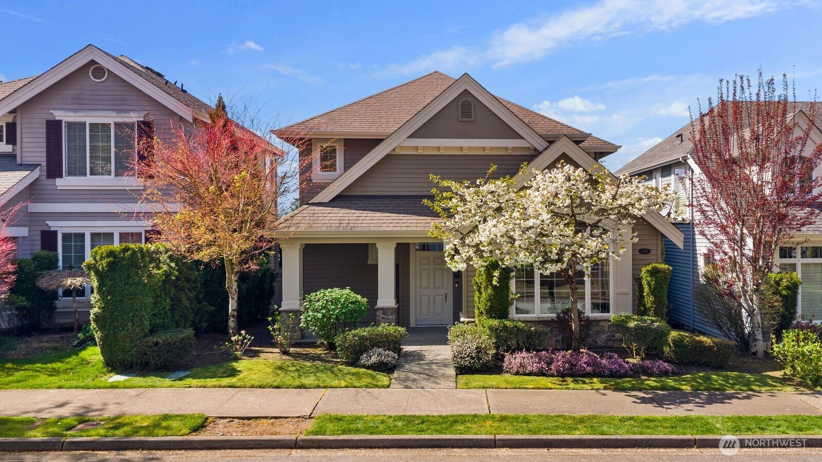 2045 32nd Avenue NE, Issaquah, WA 98029