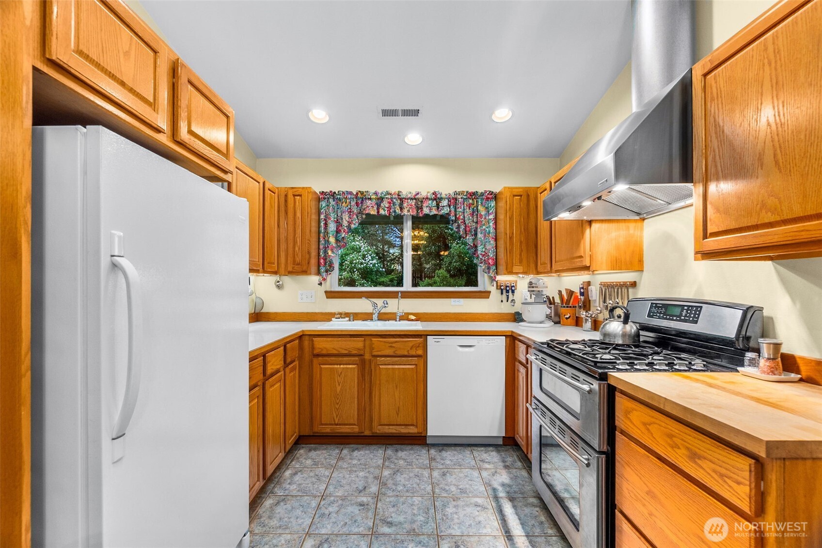 11846 Deer Trail Lane SW, Olympia, WA 98512