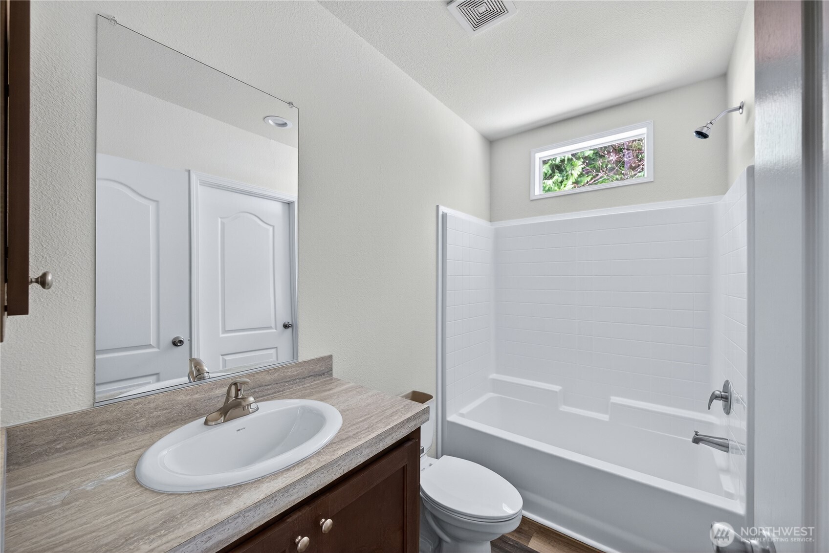 9038 W Pressentin Drive , Concrete, WA 98237