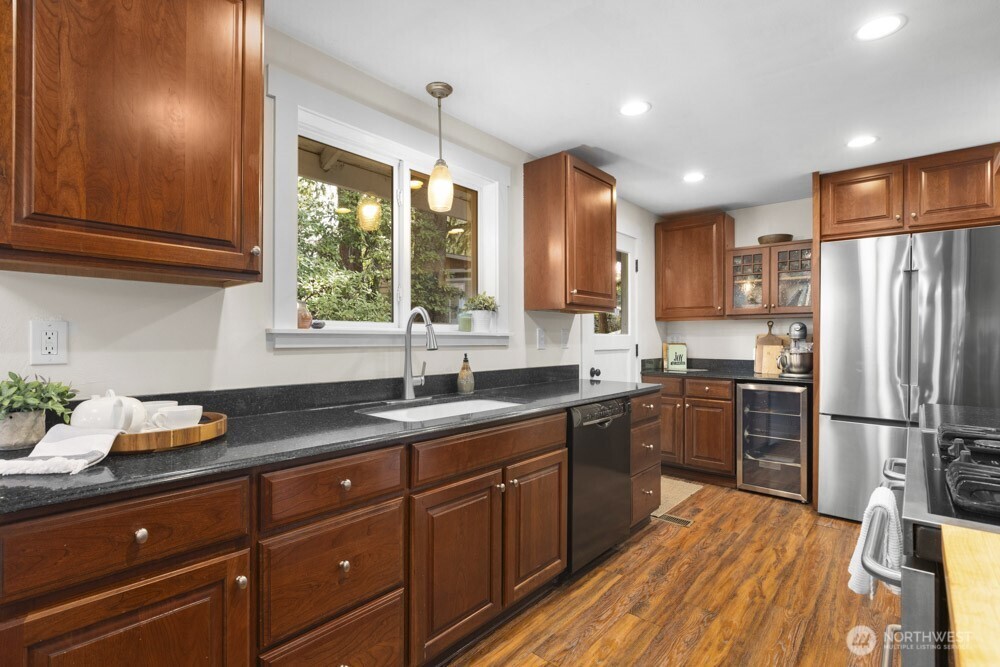 10123 Superior Street SW, Lakewood, WA 98498