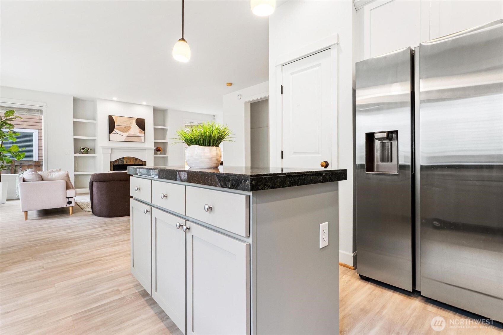 24015 221st Lane SE, Maple Valley, WA 98038-5164