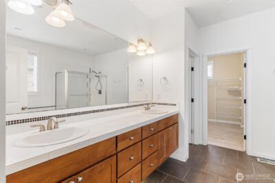 24015 221st Lane SE, Maple Valley, WA 98038-5164 - Photo 19