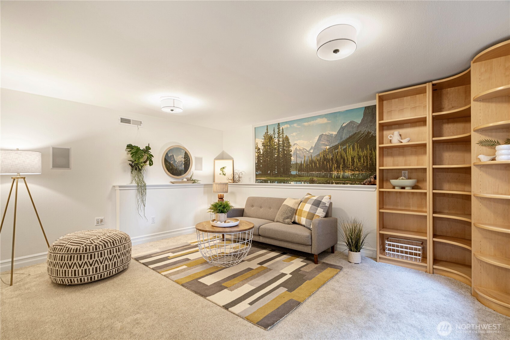 1528 NE 97th St , Seattle, WA 98115