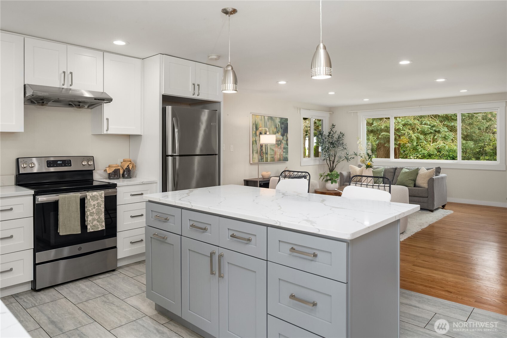 13604 NE 100th Street , Kirkland, WA 98033