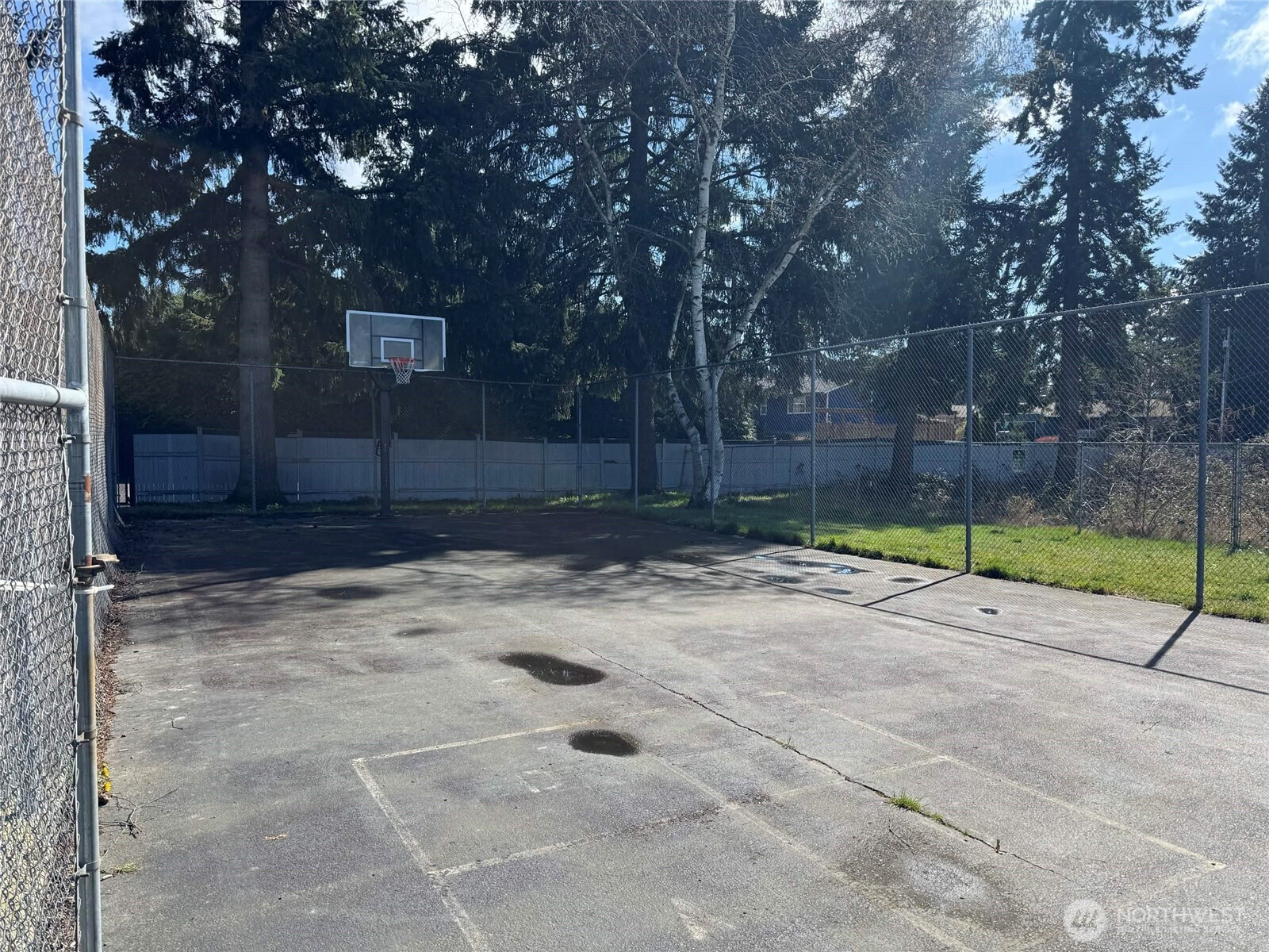 8823 Holly Drive #H204, Everett, WA 98208