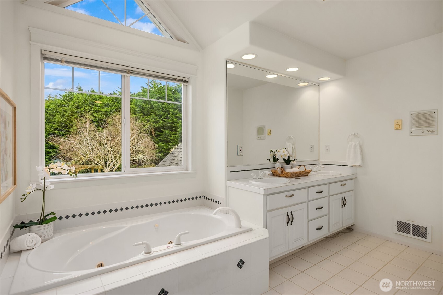 877 Bywater Way , Port Ludlow, WA 98365